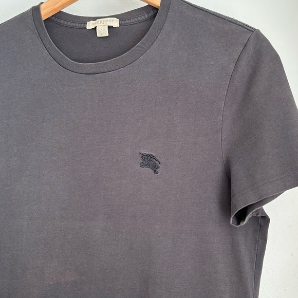 Burberry Men's small petite black crewneck short sleeve shirt Black logo - Picture 7 of 10